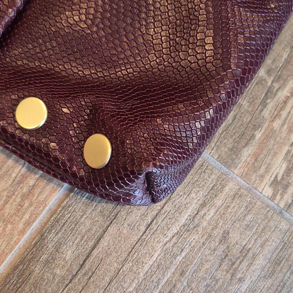 Rare Hammitt VIP Medium Bag Red Wine Burgundy Snake Brushed Gold Hardware - Picture 7 of 16